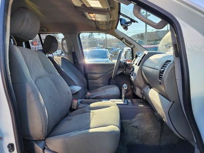 2017 Nissan Frontier Base