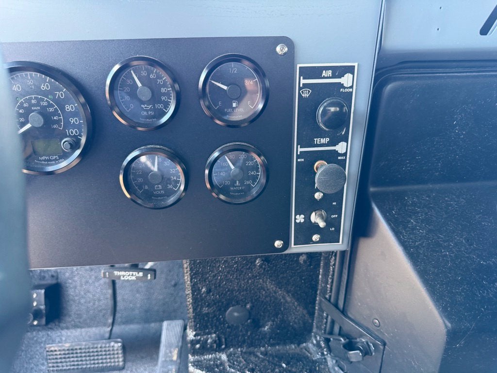 1995 Hummer HUMVEE Base