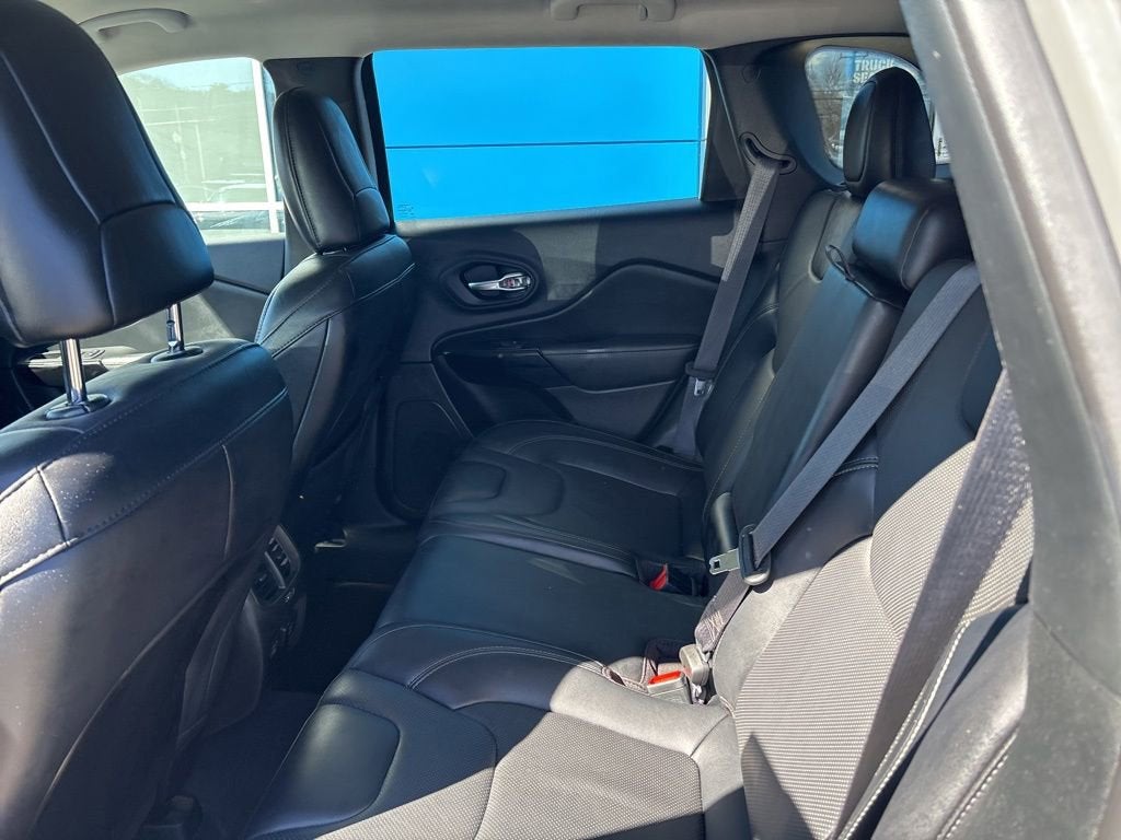 2023 Jeep Cherokee Altitude Lux