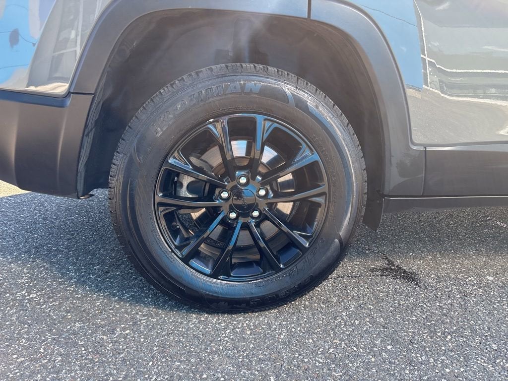 2023 Jeep Cherokee Altitude Lux