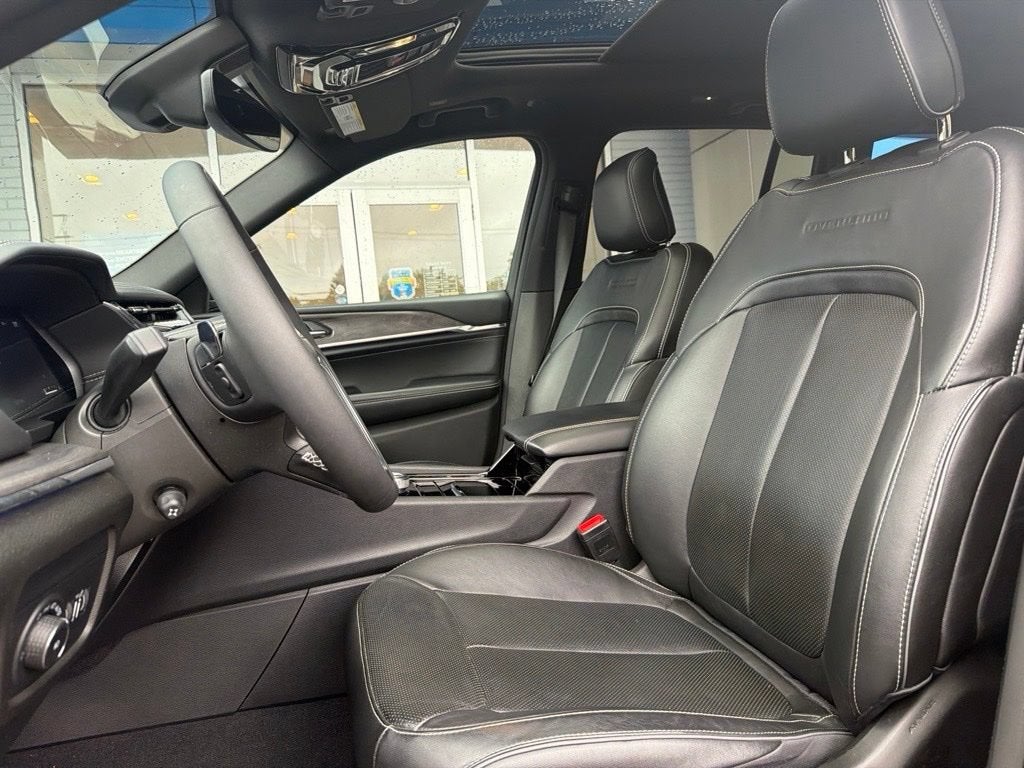2023 Jeep Grand Cherokee Overland