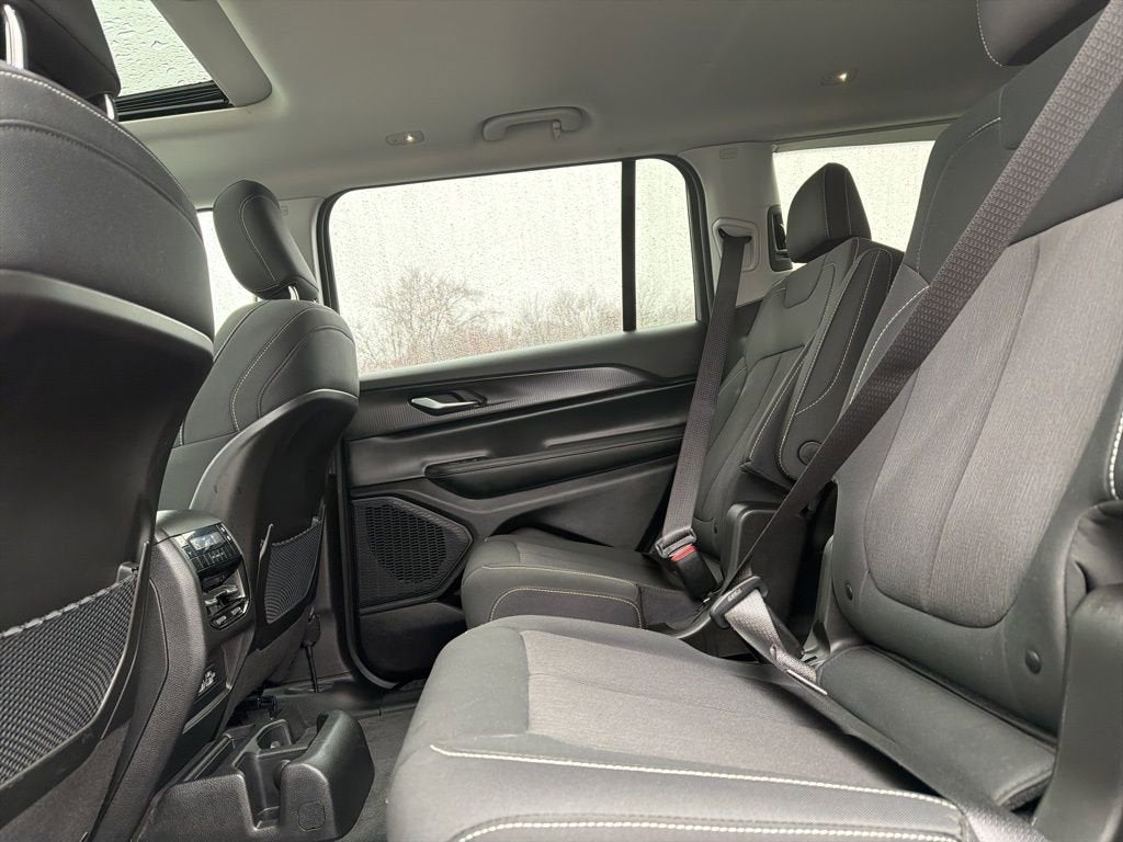 2023 Jeep Grand Cherokee L Laredo X