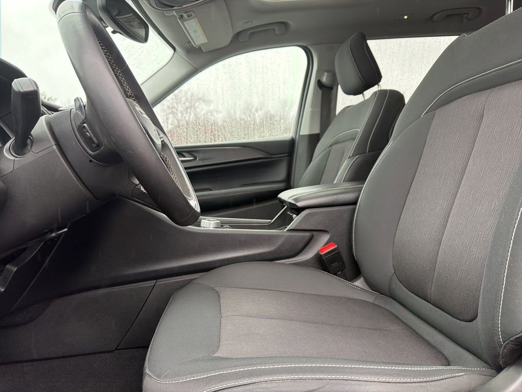 2023 Jeep Grand Cherokee L Laredo X