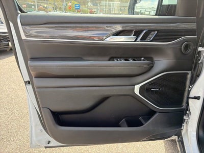 2022 Jeep Wagoneer Series III