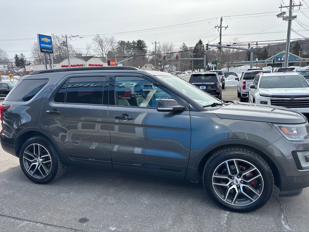 2016 Ford Explorer Sport
