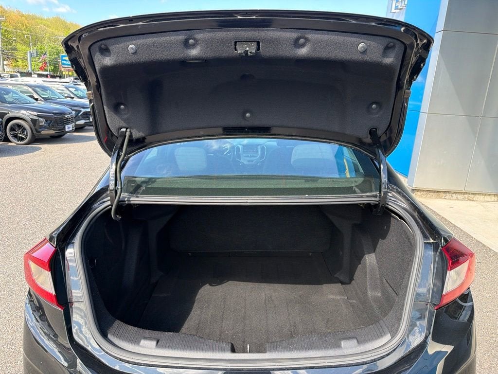 2018 Chevrolet Cruze LS