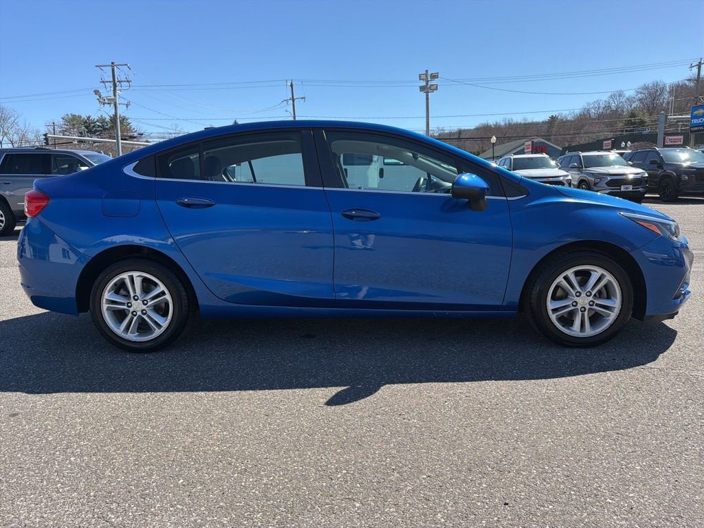 2017 Chevrolet Cruze LT