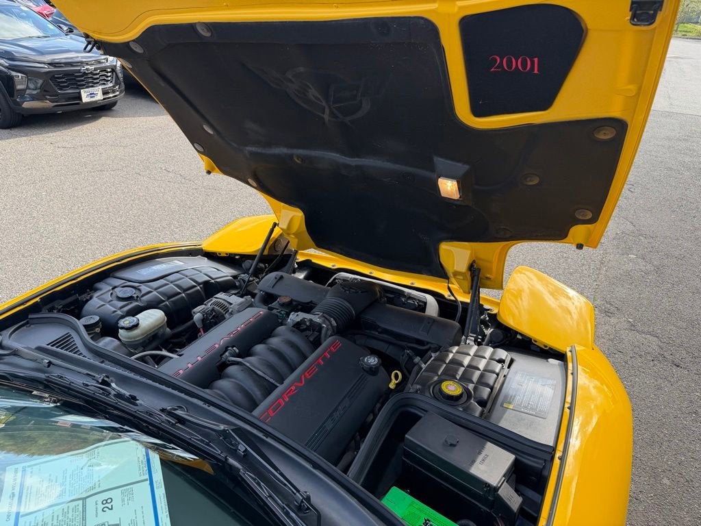 2001 Chevrolet Corvette 2dr Convertible