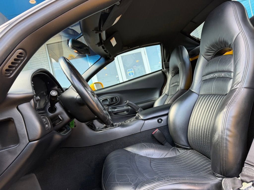 2001 Chevrolet Corvette 2dr Convertible