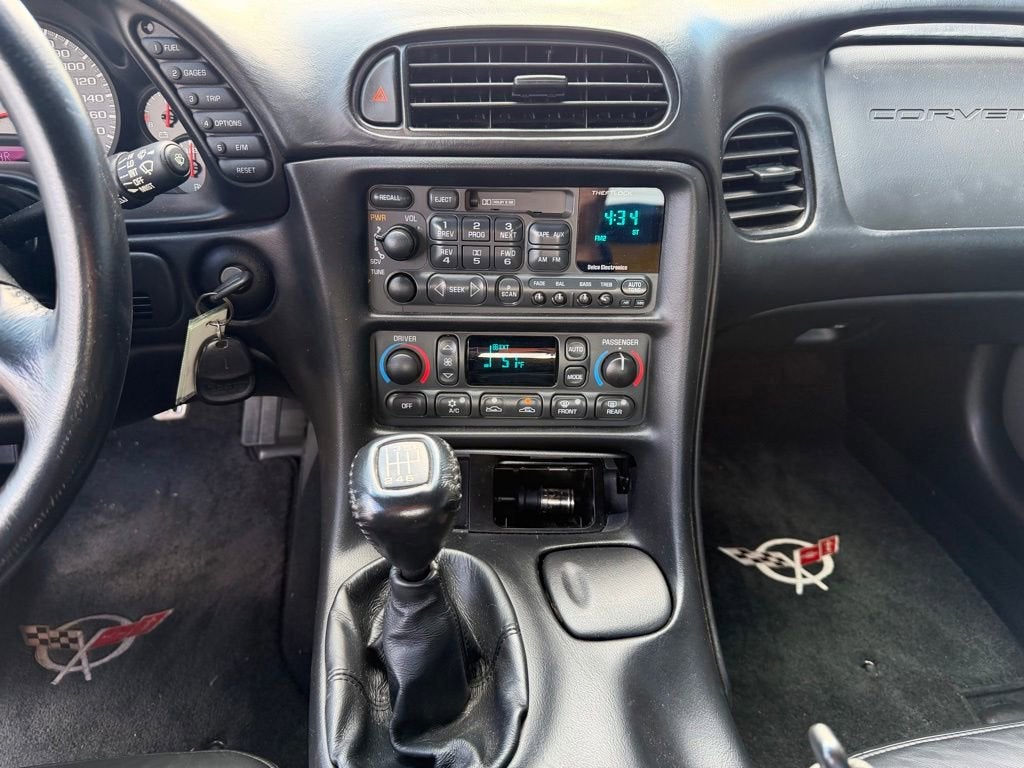 2001 Chevrolet Corvette 2dr Convertible