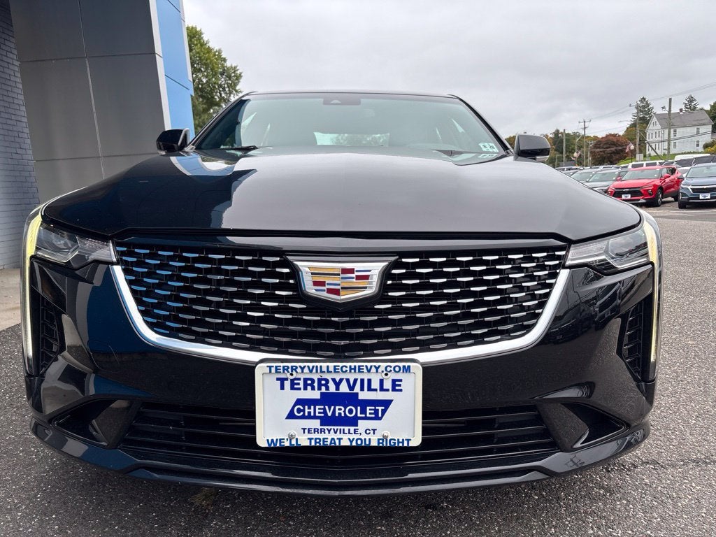 2024 Cadillac CT4 Luxury
