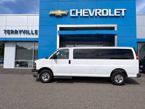 2025 Chevrolet Express Passenger 1LT