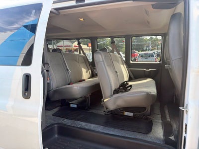 2025 Chevrolet Express Passenger 1LT