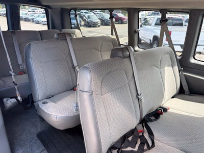 2025 Chevrolet Express Passenger 1LT