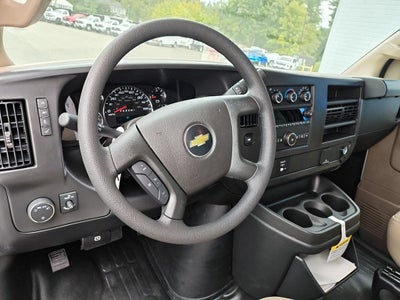 2026 Chevrolet Express Cutaway 3500 1WT
