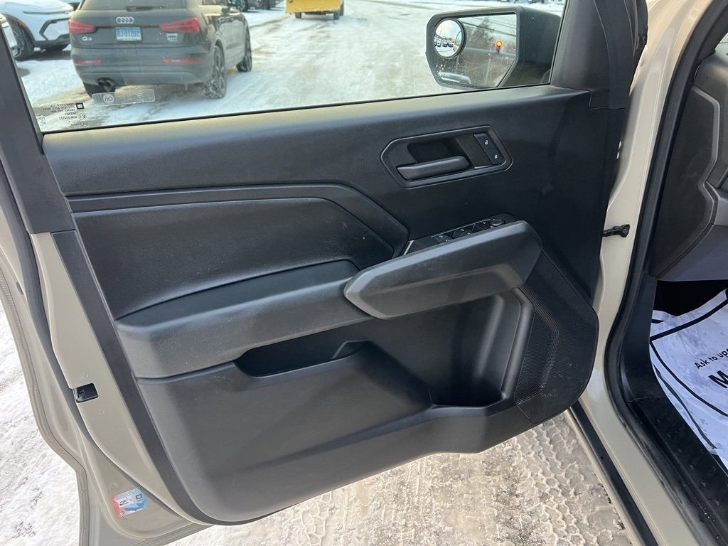 2024 Chevrolet Colorado WT