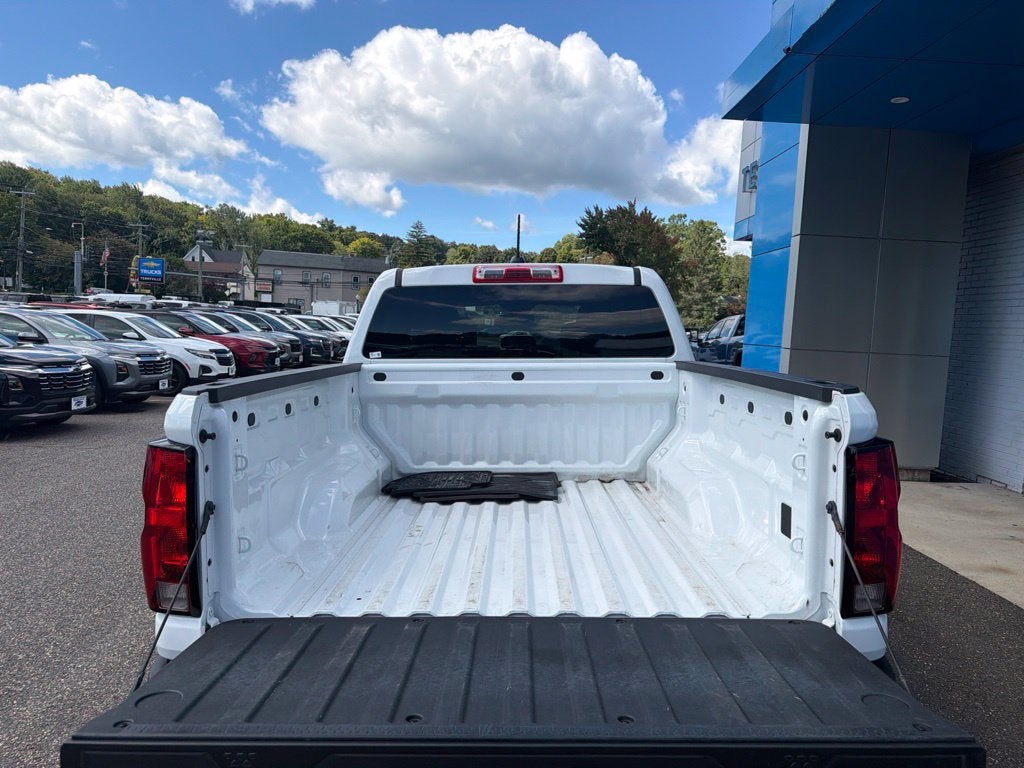2024 Chevrolet Colorado WT