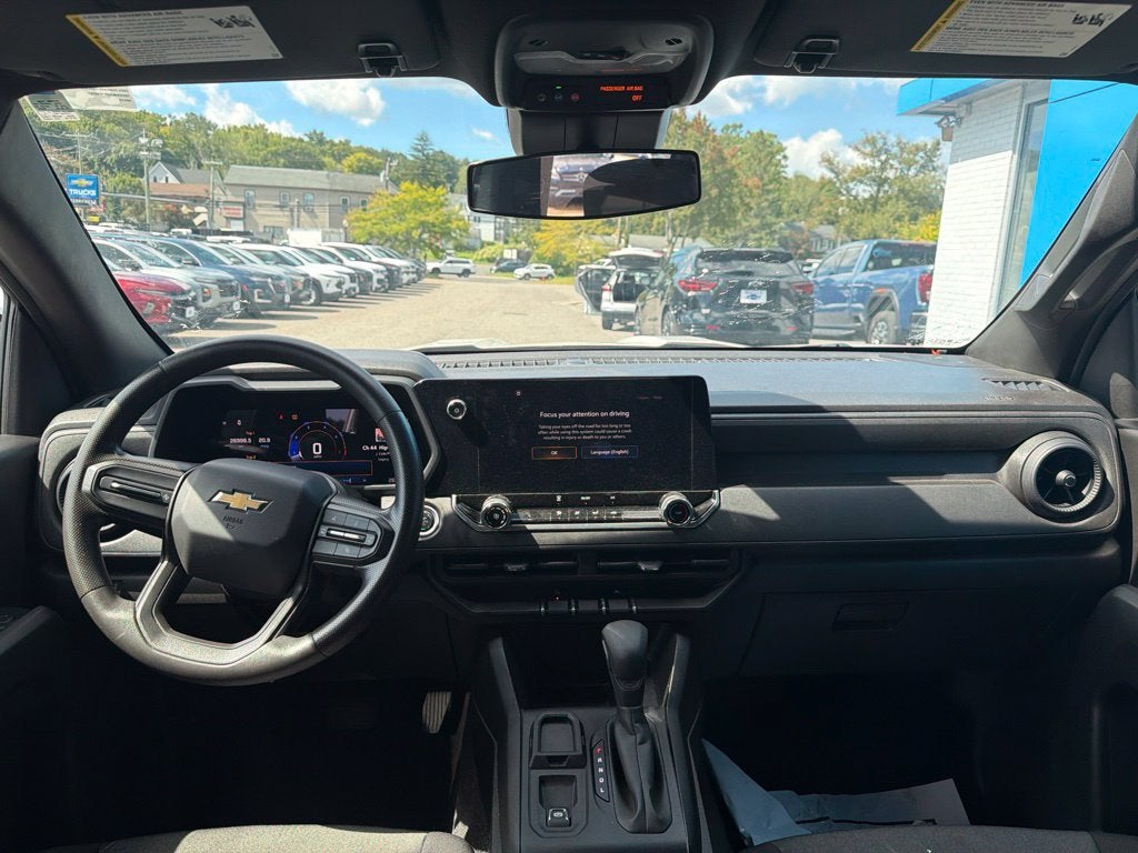 2024 Chevrolet Colorado WT