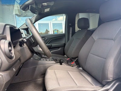 2024 Chevrolet Colorado WT