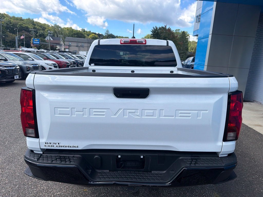 2024 Chevrolet Colorado WT