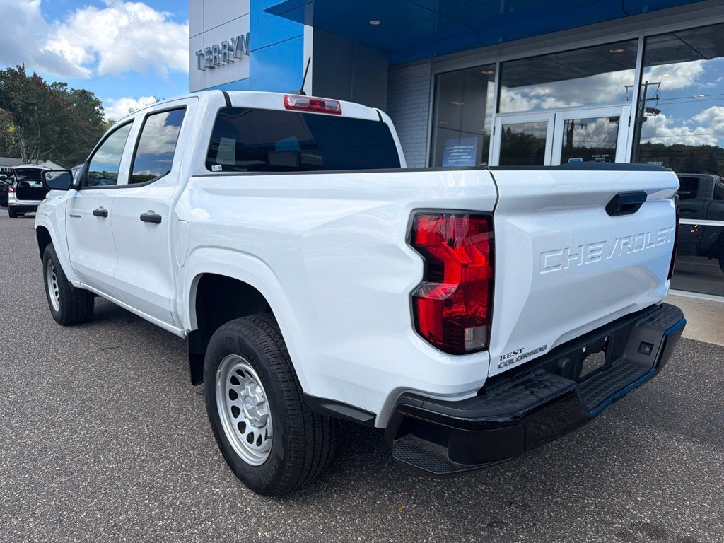 2024 Chevrolet Colorado WT