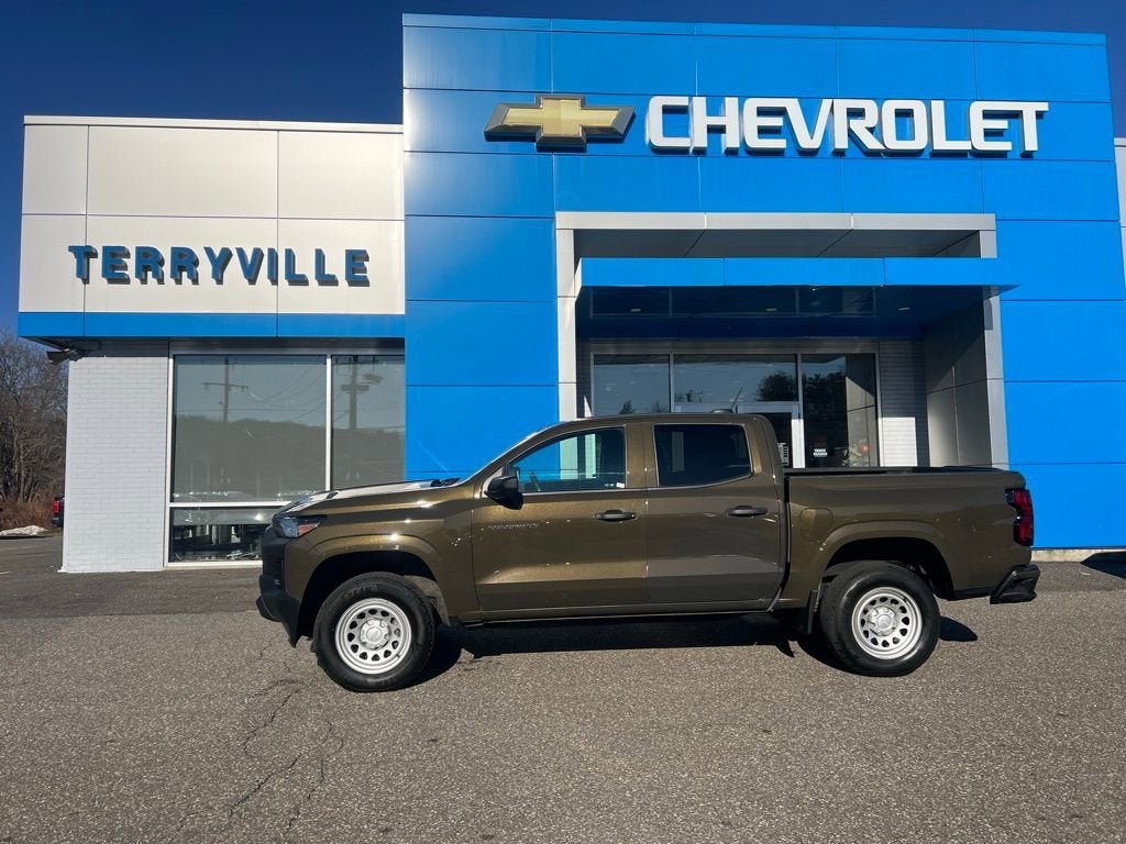2024 Chevrolet Colorado WT