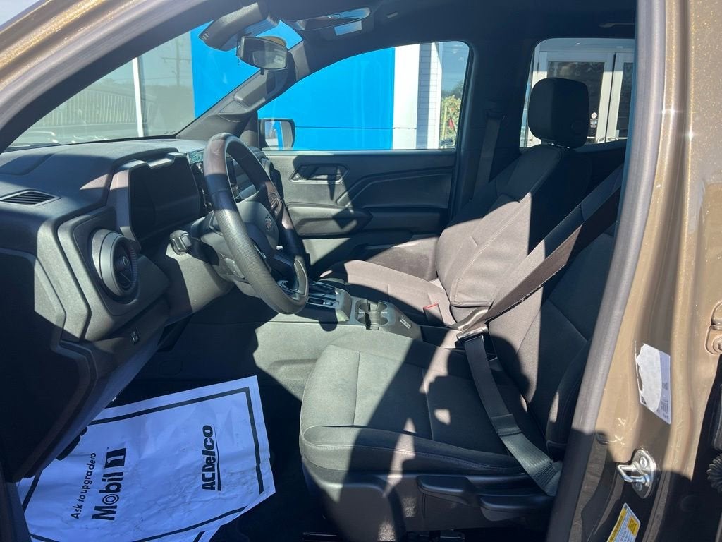 2024 Chevrolet Colorado WT