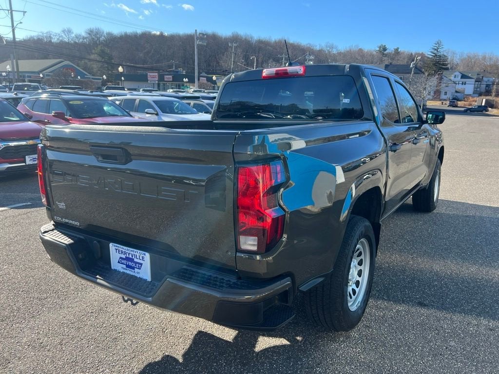 2024 Chevrolet Colorado WT