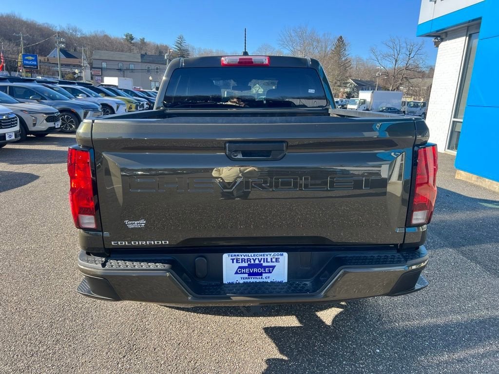 2024 Chevrolet Colorado WT