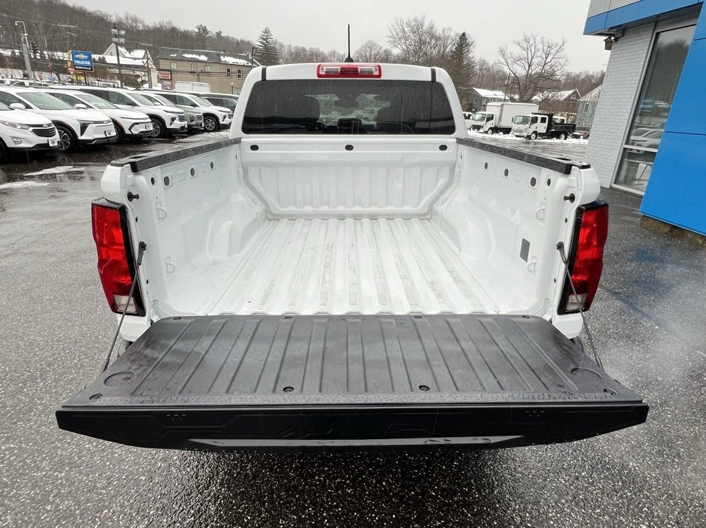 2024 Chevrolet Colorado WT