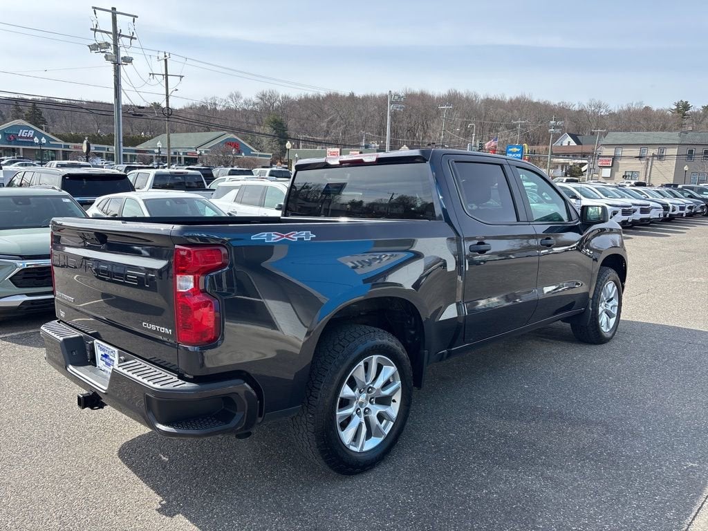 2022 Chevrolet Silverado 1500 Custom