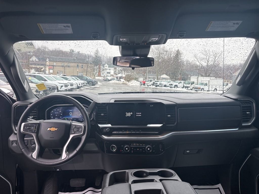 2022 Chevrolet Silverado 1500 LT (2FL)