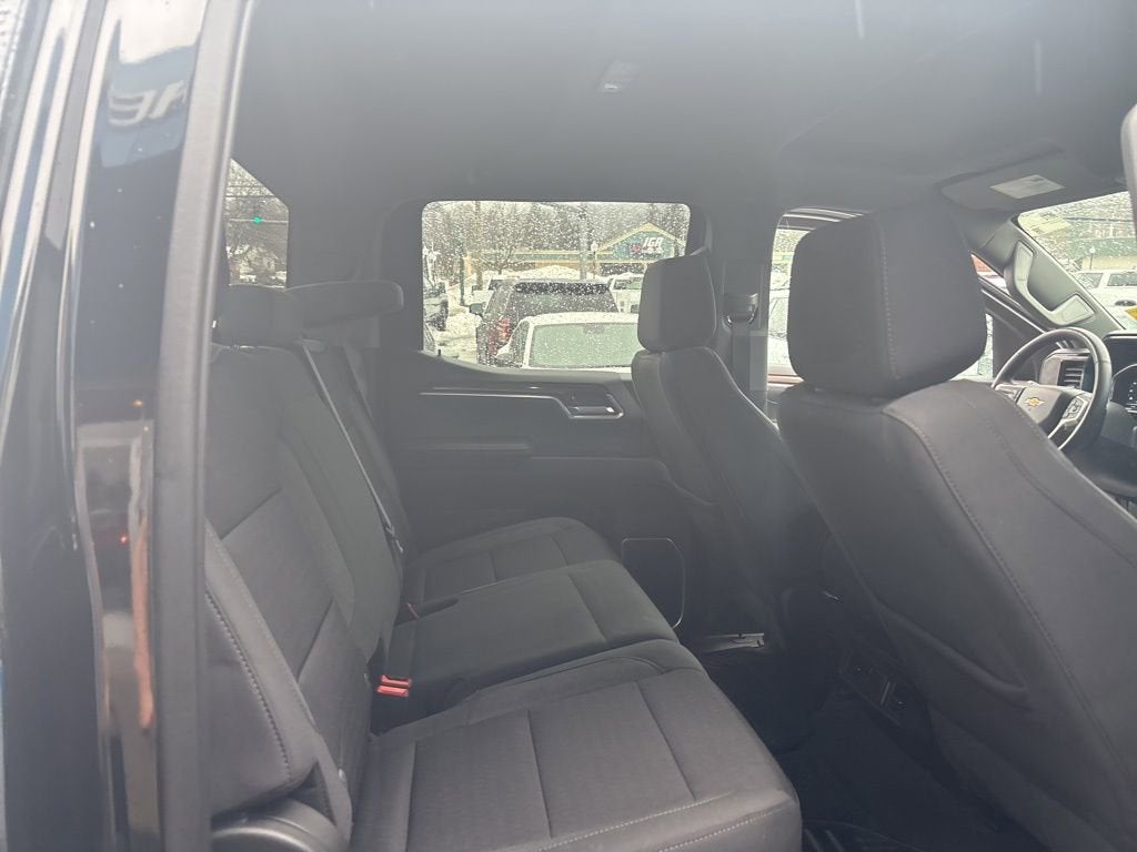 2022 Chevrolet Silverado 1500 LT (2FL)