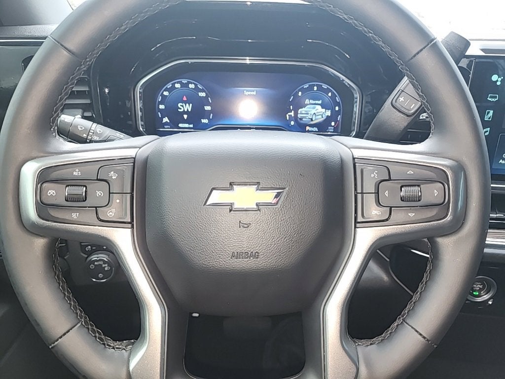 2024 Chevrolet Silverado 1500 LT (2FL)