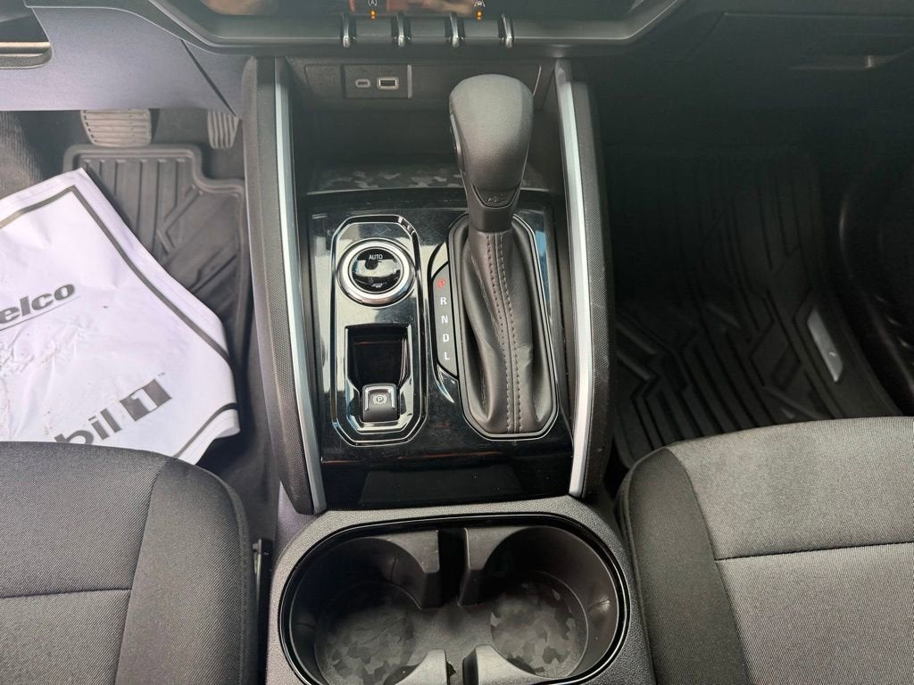 2025 Chevrolet Colorado WT/LT