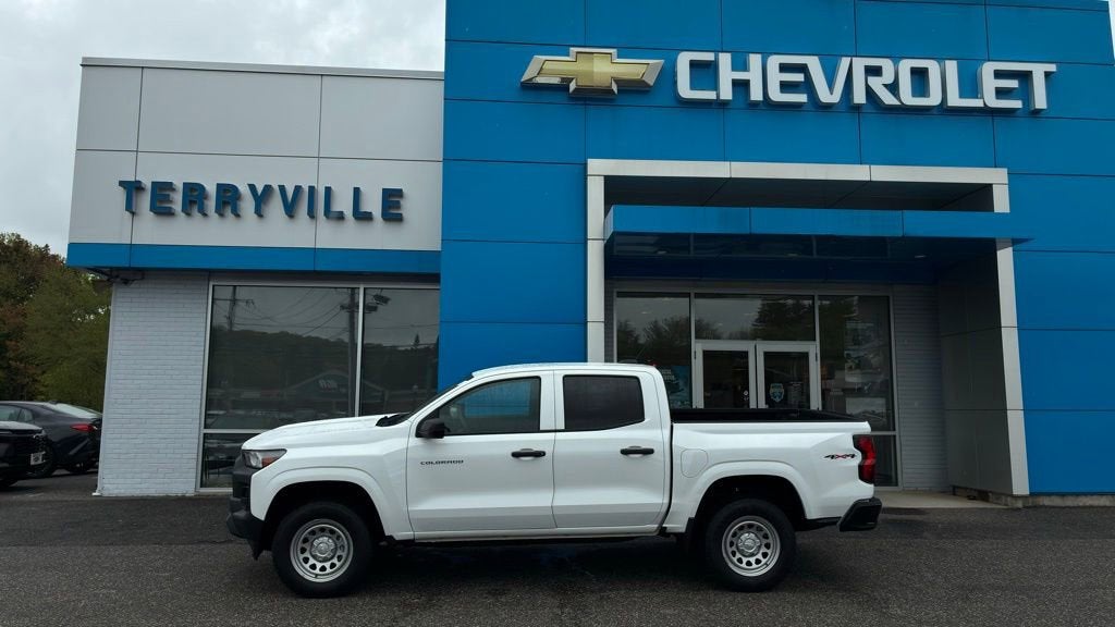 2025 Chevrolet Colorado WT/LT