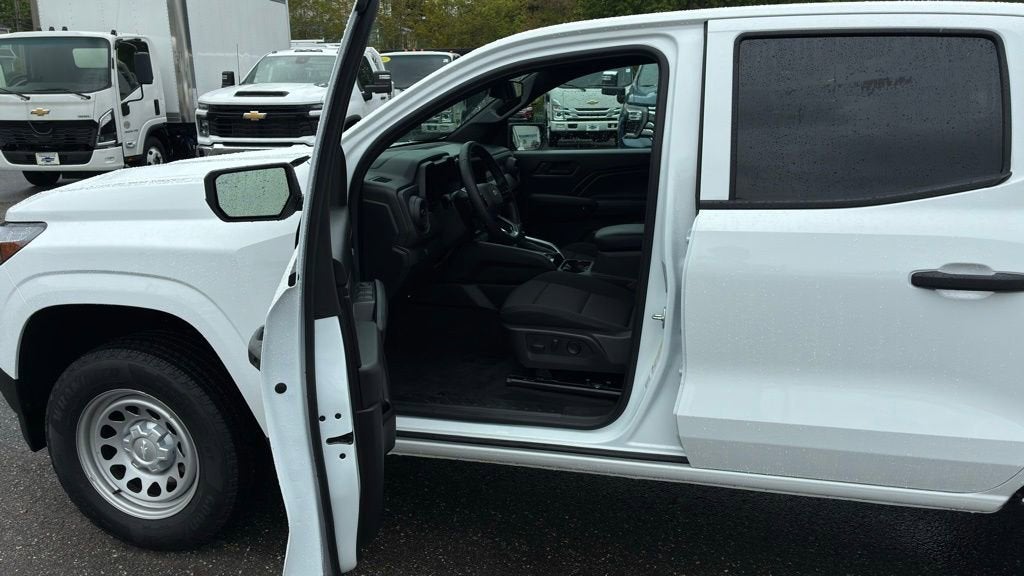 2025 Chevrolet Colorado WT/LT
