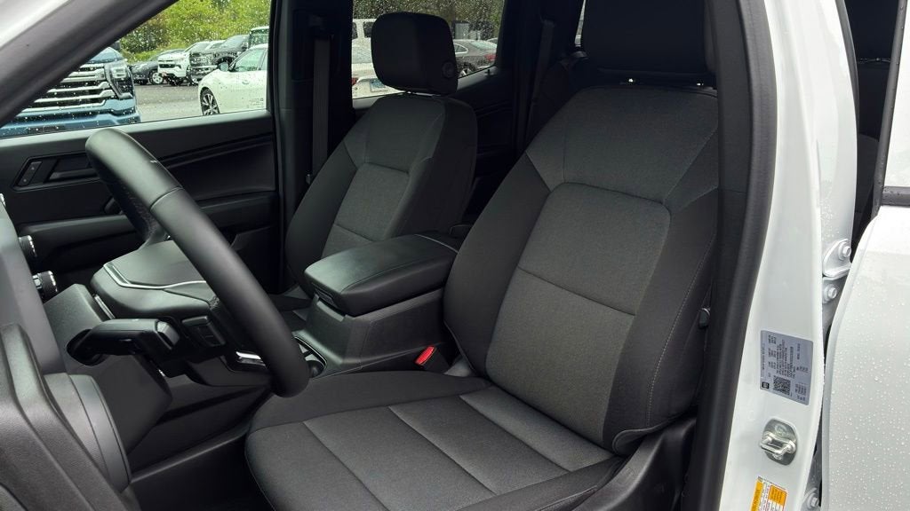 2025 Chevrolet Colorado WT/LT