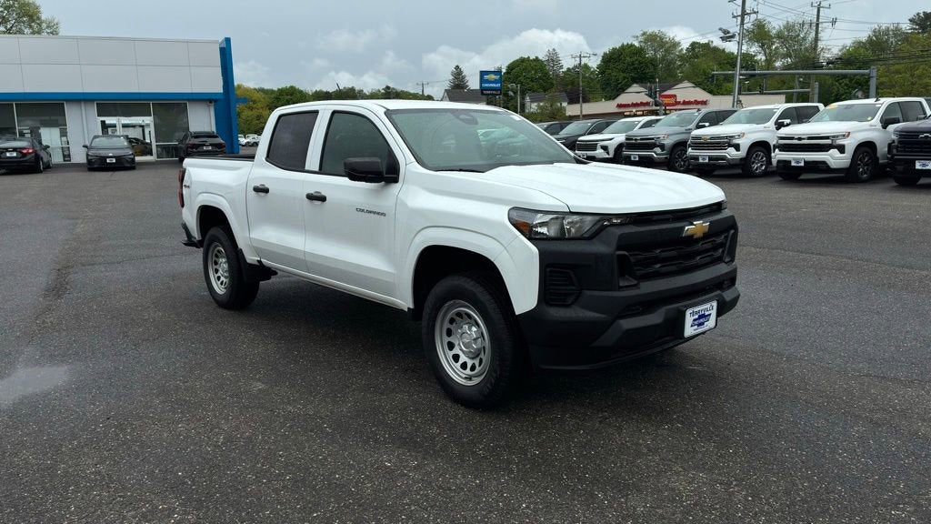 2025 Chevrolet Colorado WT/LT