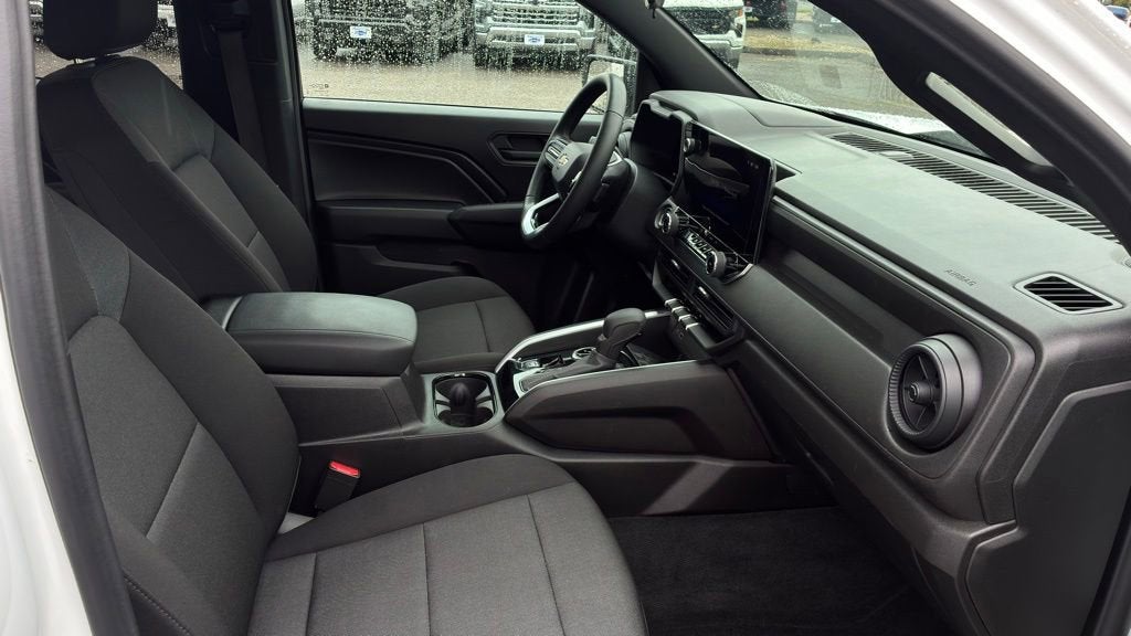 2025 Chevrolet Colorado WT/LT