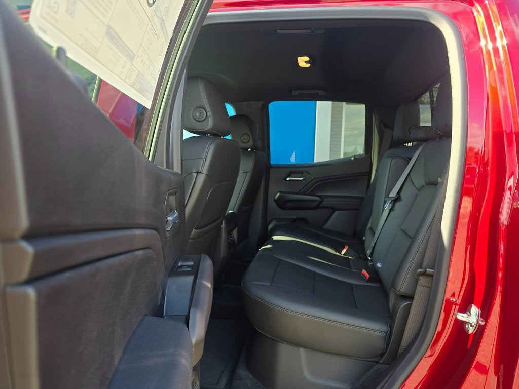 2025 Chevrolet Colorado WT/LT