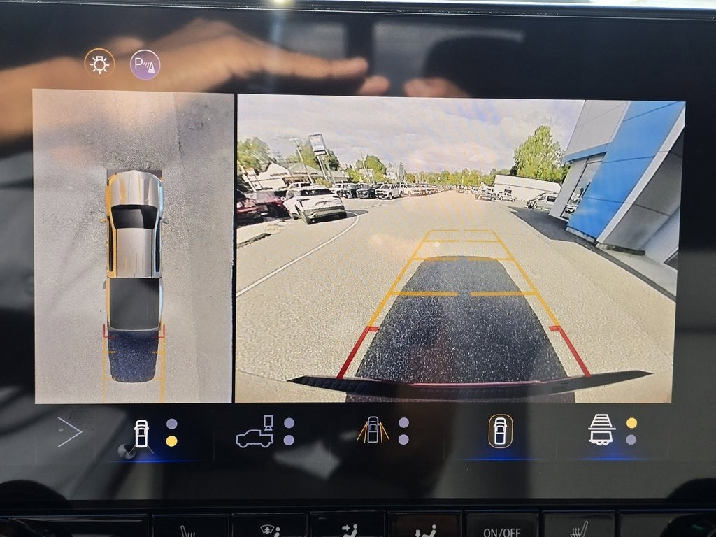 2025 Chevrolet Colorado WT/LT