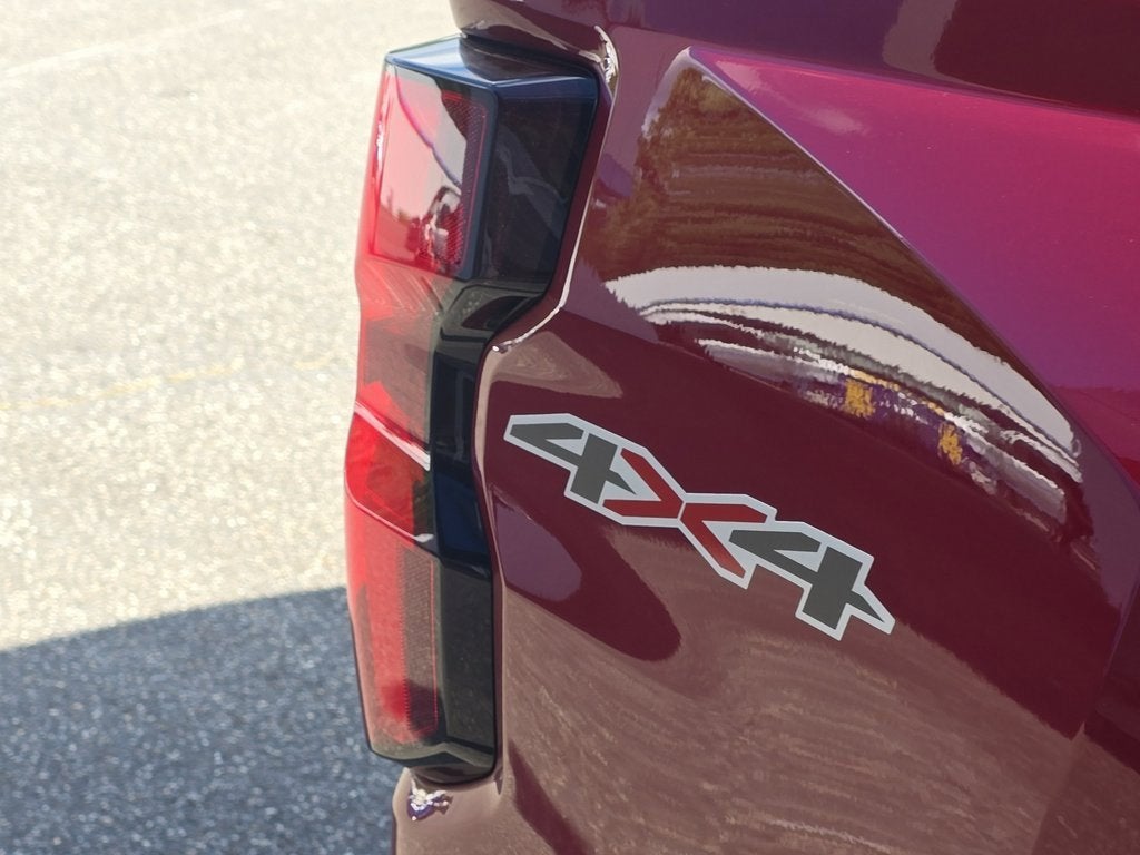 2025 Chevrolet Colorado WT/LT