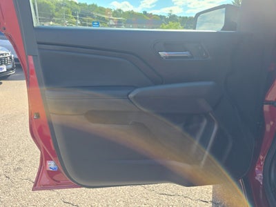 2025 Chevrolet Colorado WT/LT