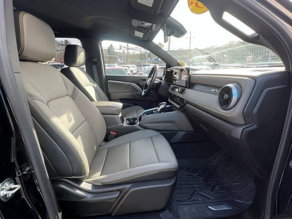 2025 Chevrolet Colorado ZR2