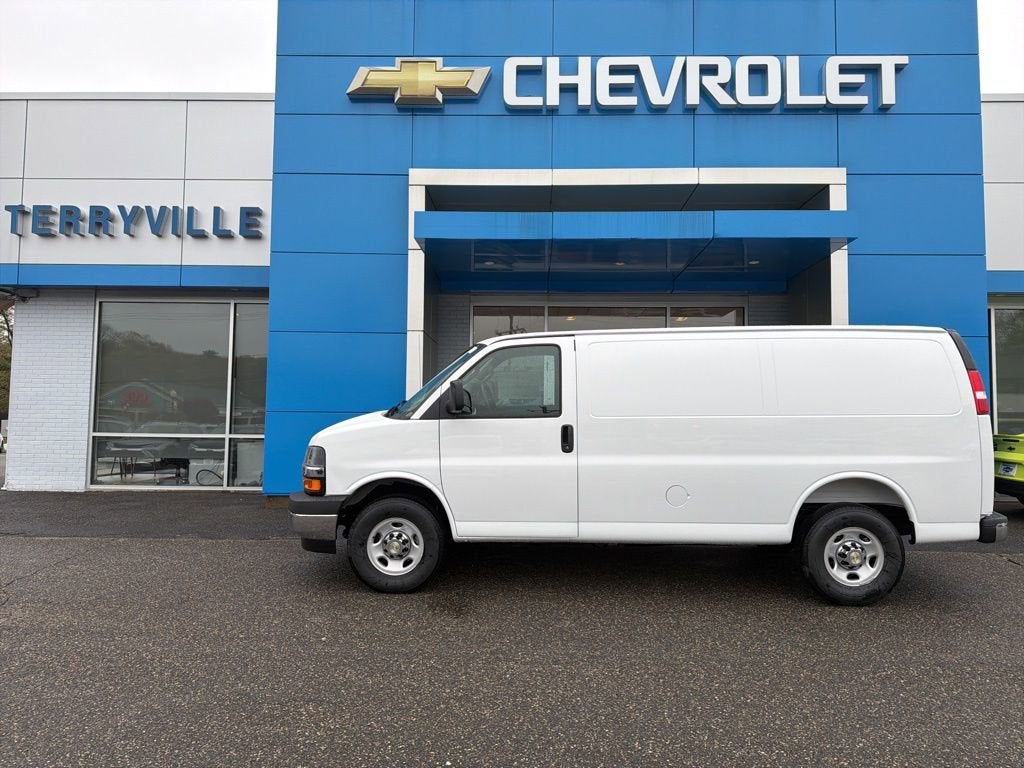 2026 Chevrolet Express Cargo WT