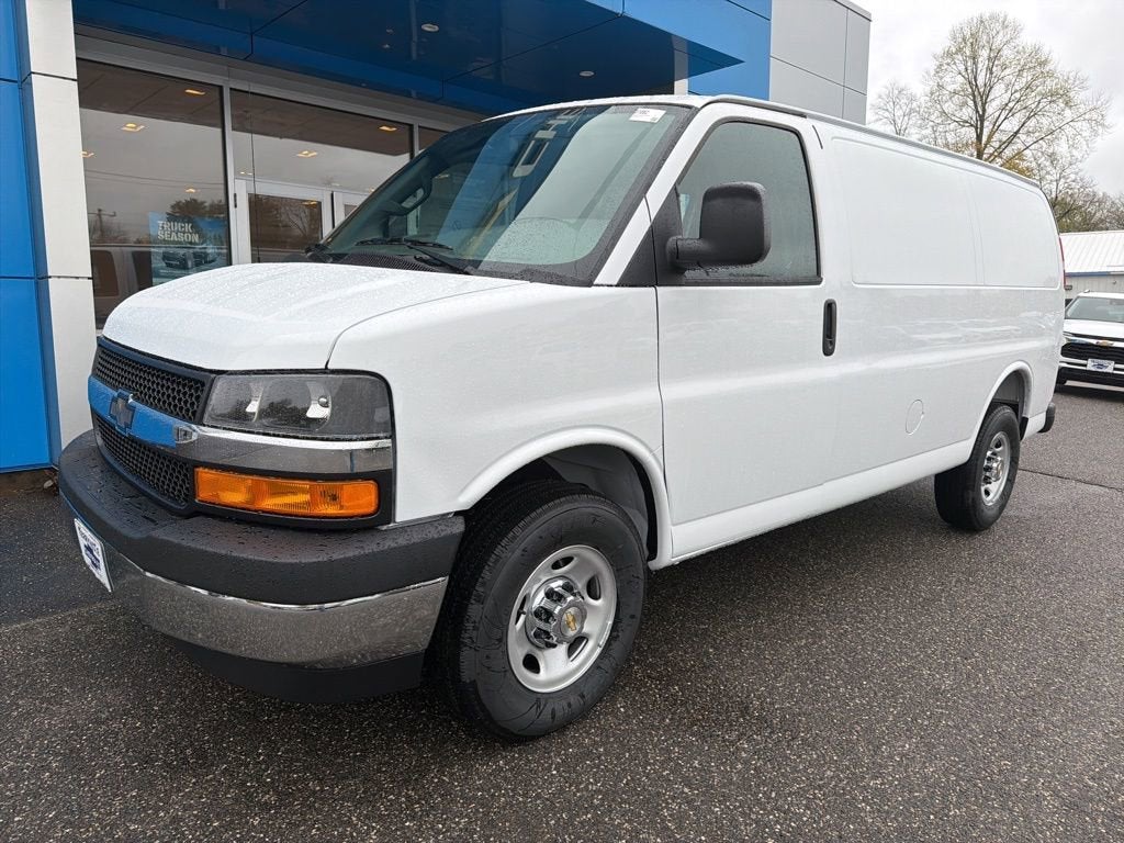 2026 Chevrolet Express Cargo WT