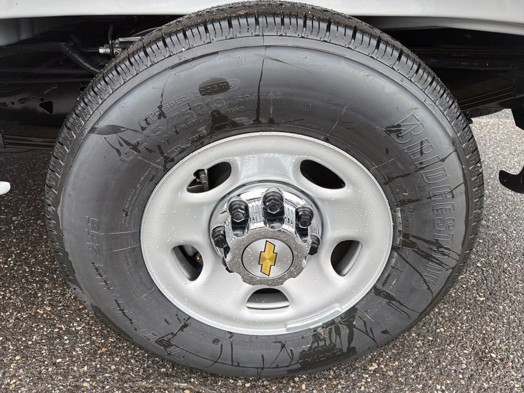 2026 Chevrolet Express Cargo WT