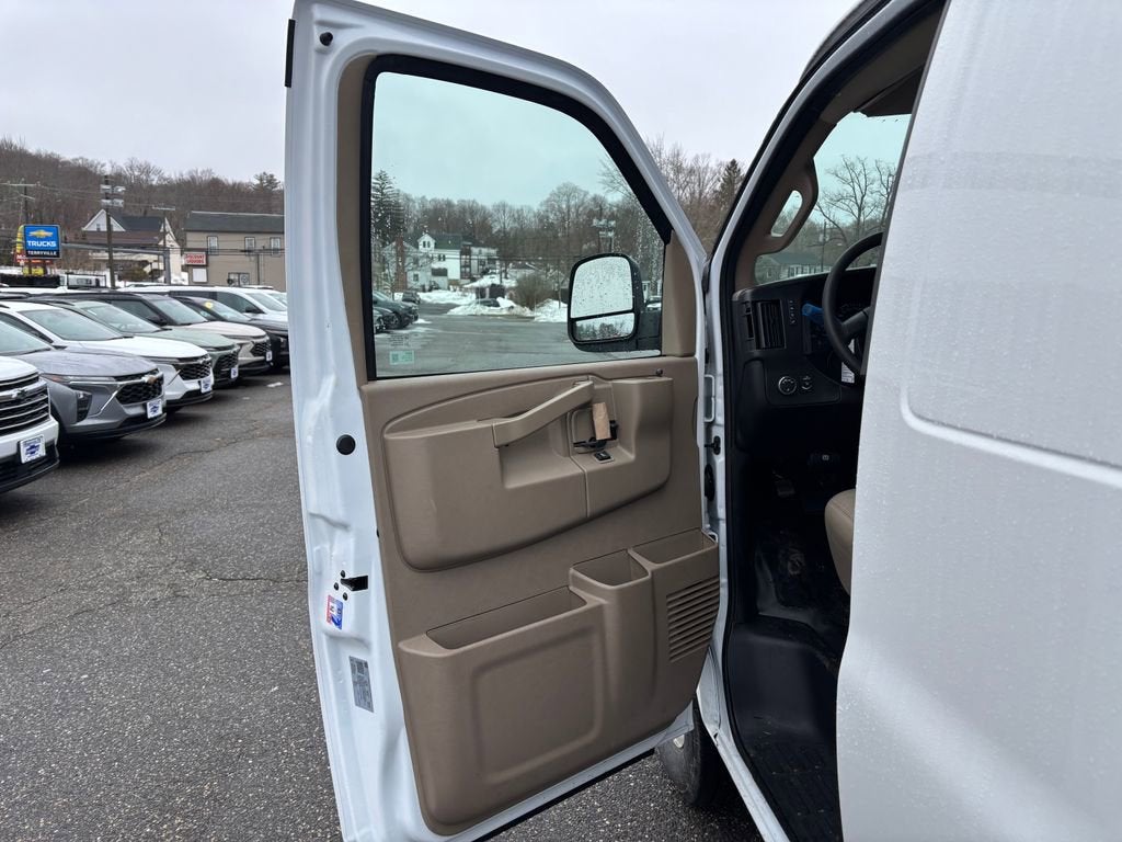 2026 Chevrolet Express Cargo WT