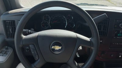 2025 Chevrolet Express Cargo WT